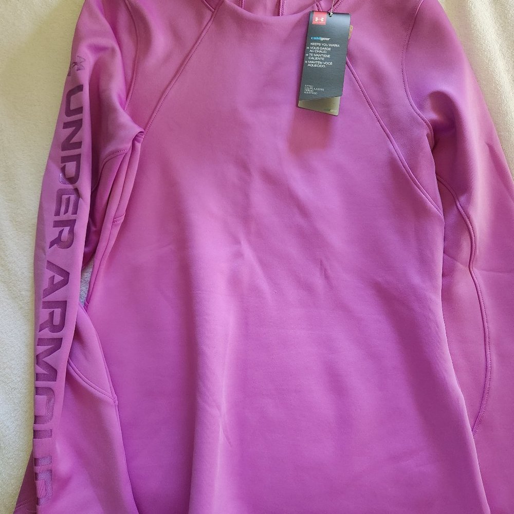 Under armour sweatshirt